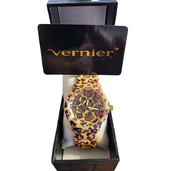 New Vernier Gold Tone Leopard Print Faux Chrono Ladies Tank Watch Sizeable Links - Picture 2 of 8